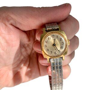 Timex Vintage Women's Stretch Band Watch Water Resistant Stainless Steel